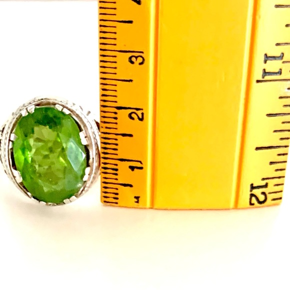 PERIDOT ring - Picture 5 of 10